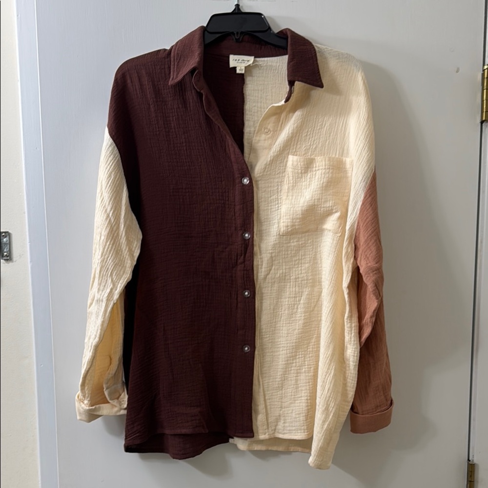 NWOT Color-Block Cream and Brown Blouse